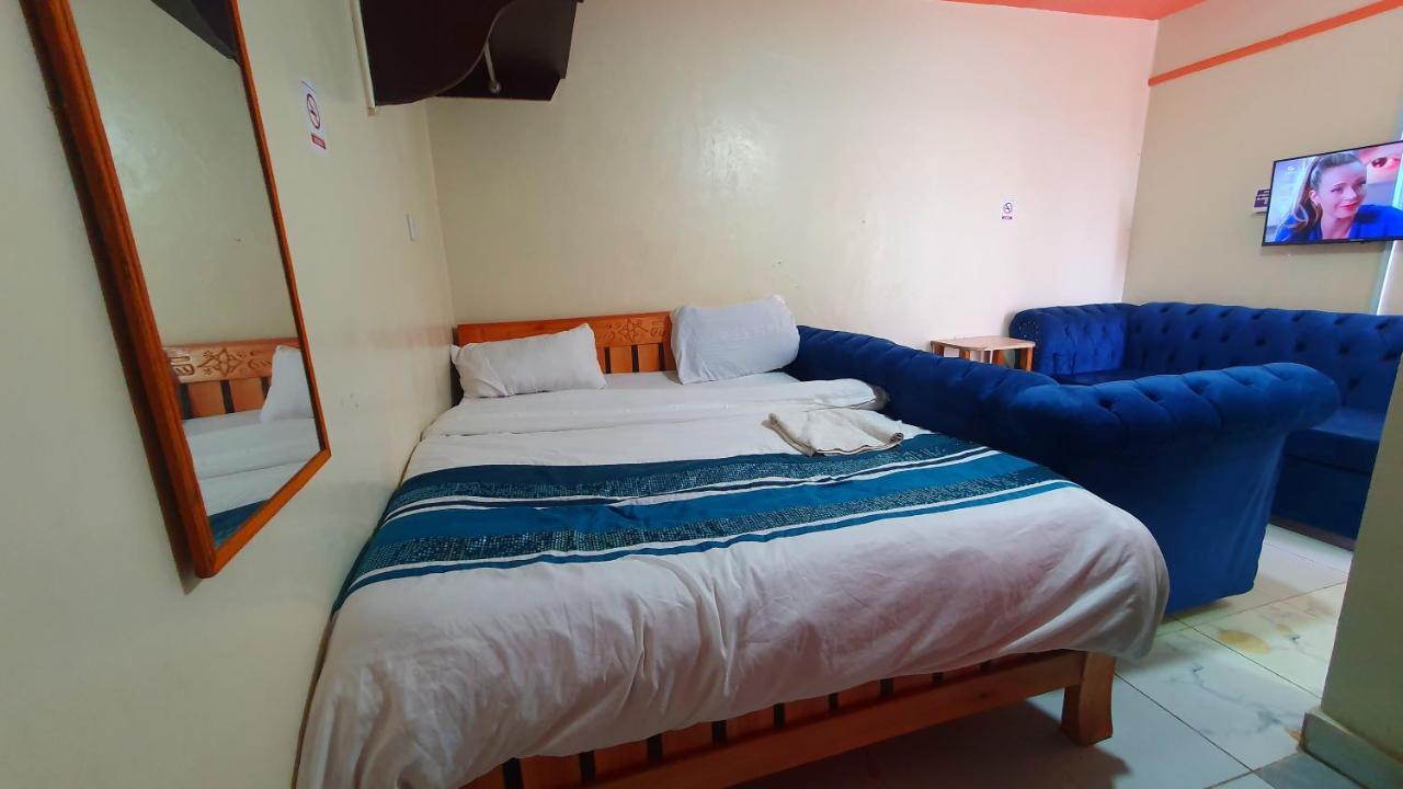 Lola'S Nest Along The Highway - Free Parking, Wifi, Netflix & Rooftop Views Apartment Kikuyu Bagian luar foto